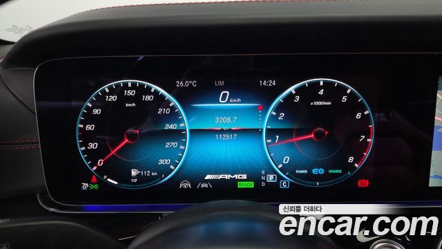 Mercedes-Benz AMG GT 2021 — photo 11