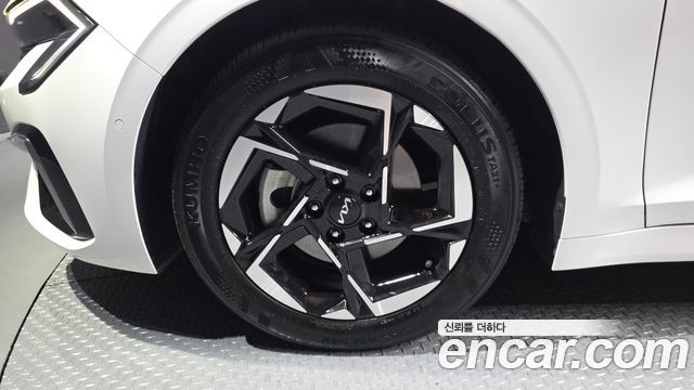 Kia K5 2024 — photo 5