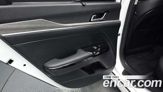 Kia K5 2024 — photo 15