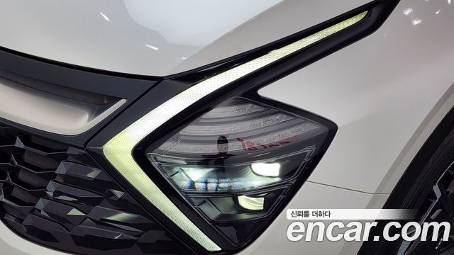 Kia Sportage 2022 — photo 8