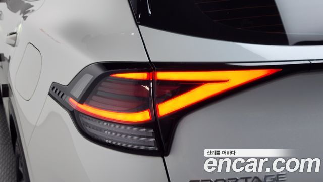 Kia Sportage 2022 — photo 9