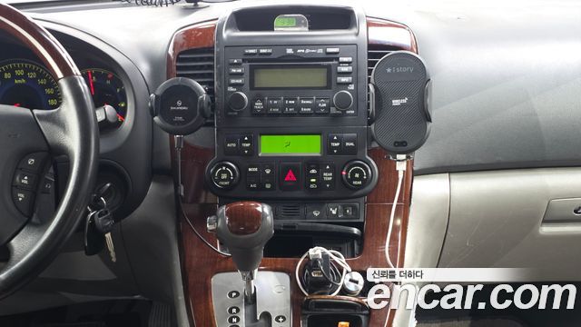 Kia Canival 2008 — photo 18