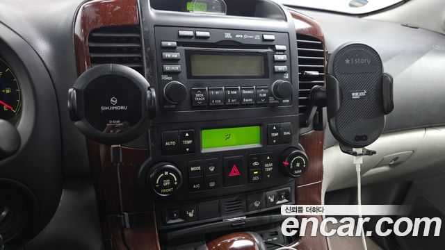 Kia Canival 2008 — photo 19