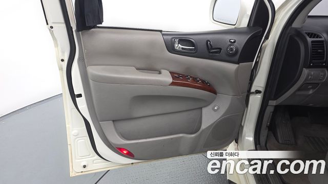Kia Canival 2008 — photo 13