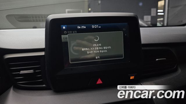 Hyundai Veloster 2019 — photo 20
