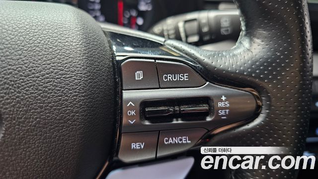 Hyundai Veloster 2019 — photo 21