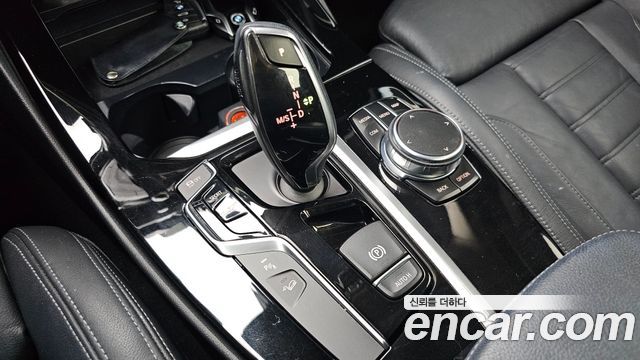 BMW X3 2018 — photo 9