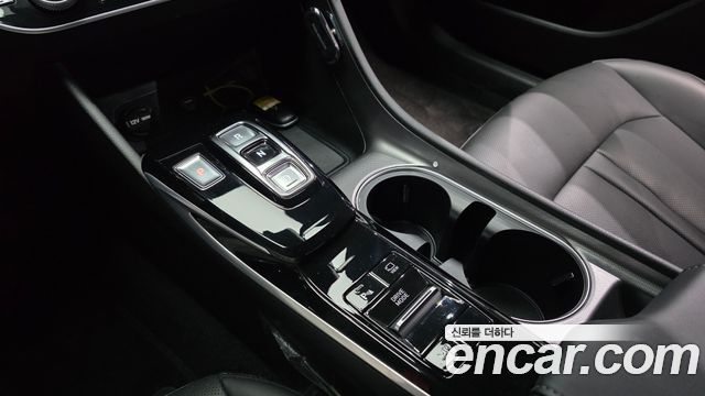 Hyundai Sonata 2023 — photo 9