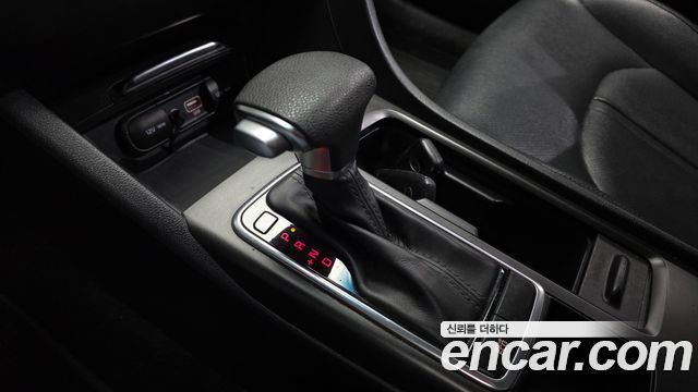Kia K5 2018 — photo 9