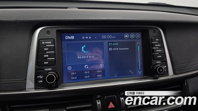 Kia K5 2018 — photo 17