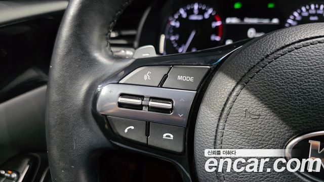 Kia K7 2021 — photo 25