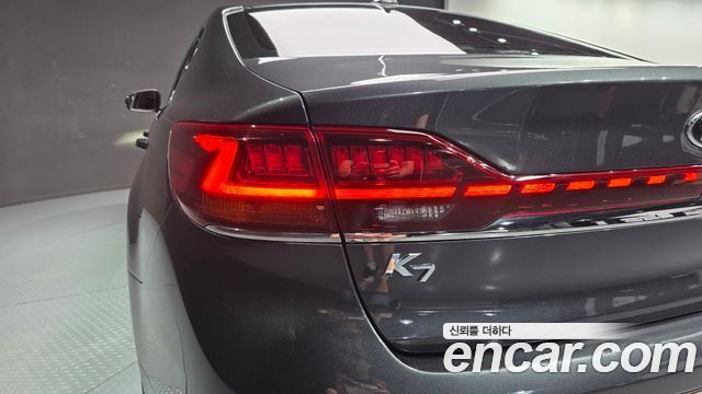 Kia K7 2021 — photo 9