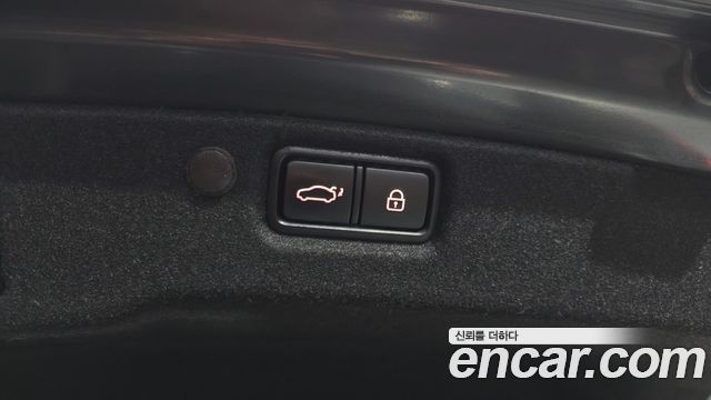 Kia K7 2021 — photo 31
