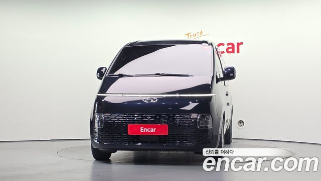 Hyundai Staria 2022 — photo 3