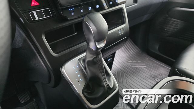 Hyundai Staria 2022 — photo 12