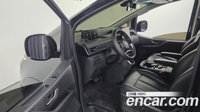Hyundai Staria 2022 — photo 17