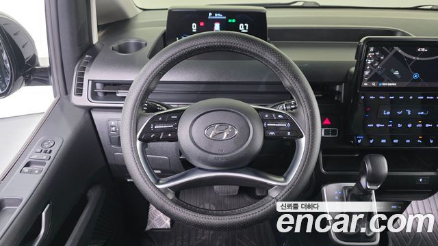 Hyundai Staria 2022 — photo 21