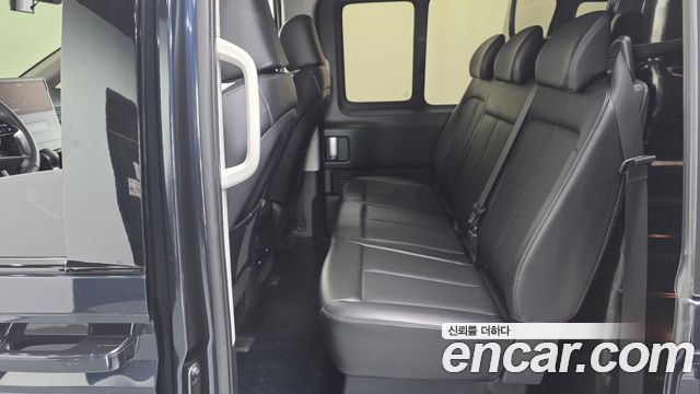 Hyundai Staria 2022 — photo 16