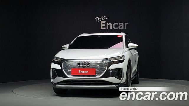 Audi Q4 e-tron 2022 — photo 3