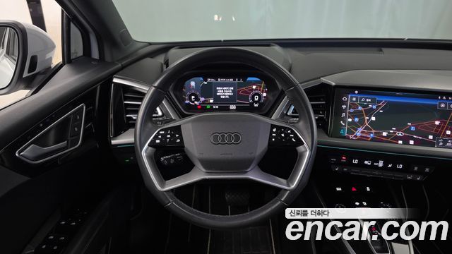 Audi Q4 e-tron 2022 — photo 13
