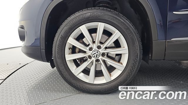 Volkswagen Tiguan 2016 — photo 5