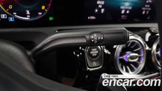 Mercedes-Benz CLA-Class 2021 — photo 12