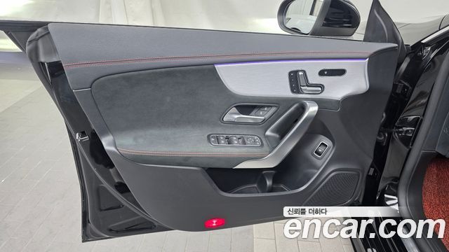 Mercedes-Benz CLA-Class 2021 — photo 14