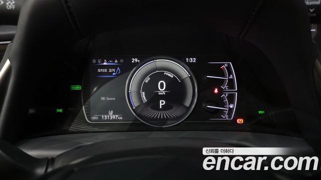 Lexus ES 2019 — photo 11