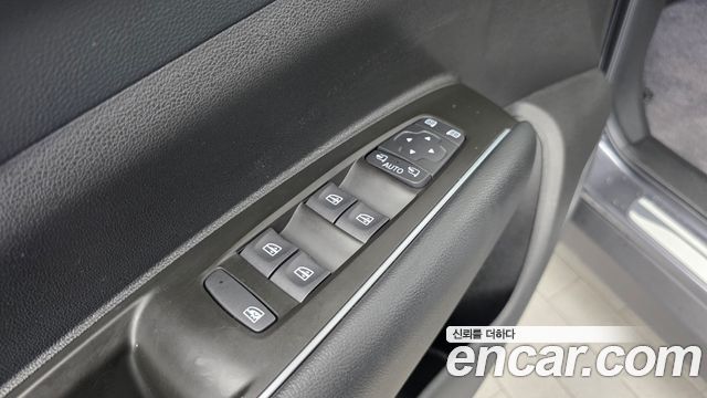 Renault Korea QM6 2025 — photo 28