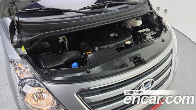 Hyundai Starex 2017 — photo 6