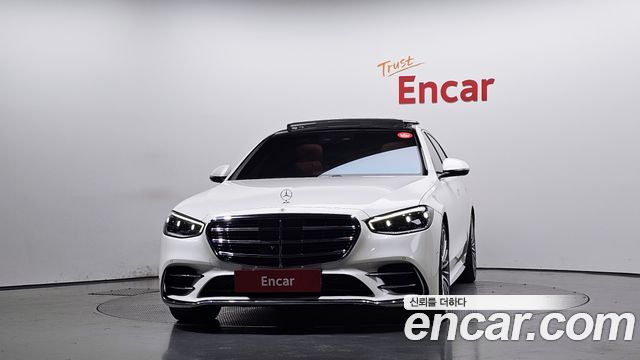 Mercedes-Benz S-Class 2023 — photo 3