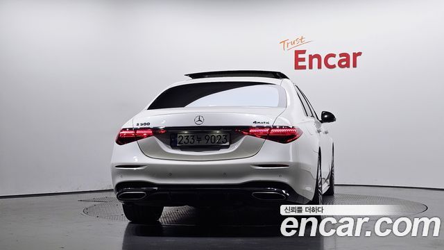 Mercedes-Benz S-Class 2023 — photo 4