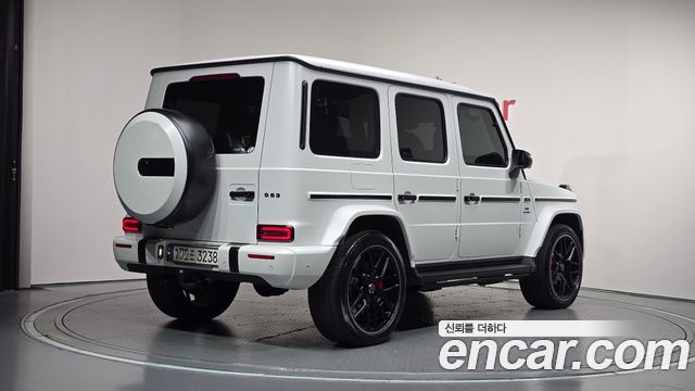 Mercedes-Benz G-Class 2022 — photo 2