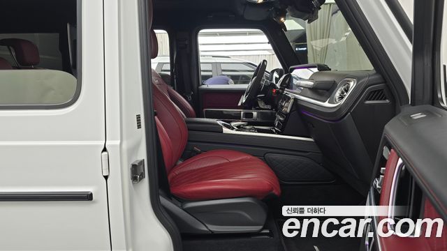 Mercedes-Benz G-Class 2022 — photo 11