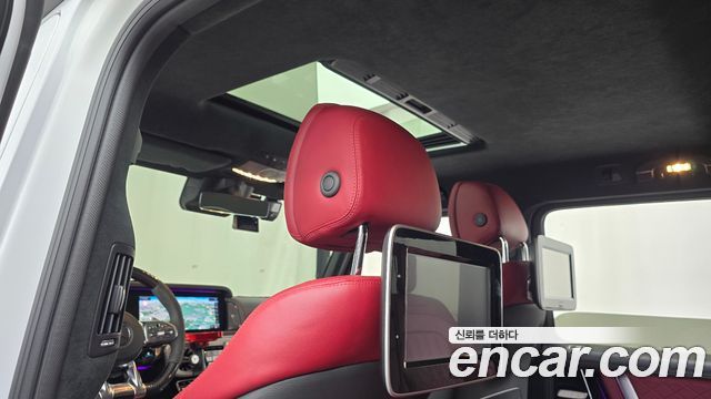 Mercedes-Benz G-Class 2022 — photo 18