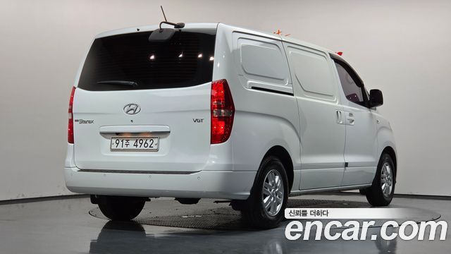 Hyundai Starex 2019 — photo 2