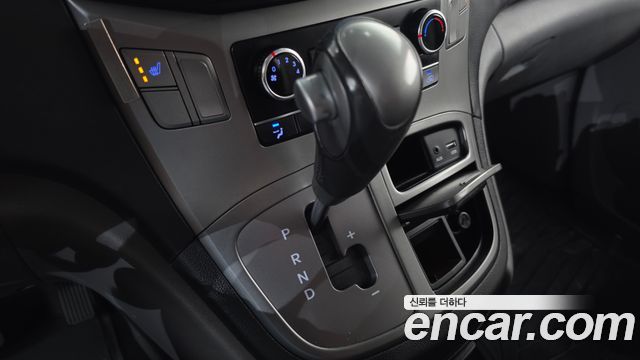 Hyundai Starex 2019 — photo 9