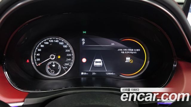 Genesis GV70 2022 — photo 11