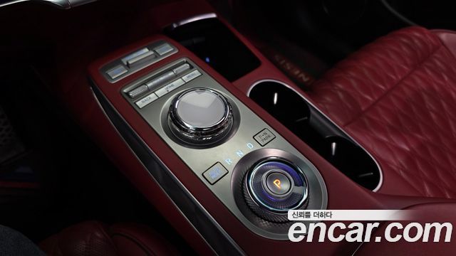 Genesis GV70 2022 — photo 12