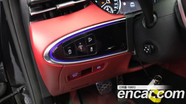 Genesis GV70 2022 — photo 26