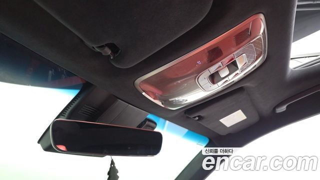 Genesis GV70 2022 — photo 30