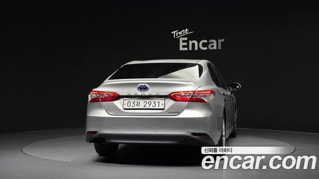 Toyota Camry 2019 — photo 4