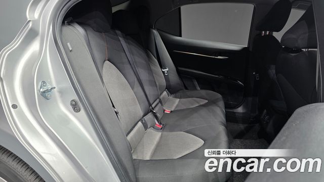 Toyota Camry 2019 — photo 12