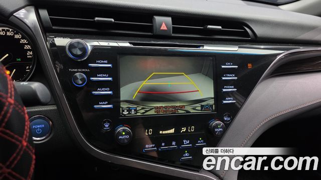 Toyota Camry 2019 — photo 15