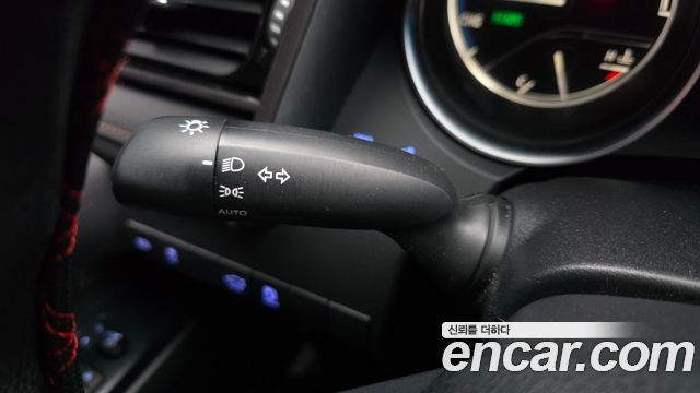 Toyota Camry 2019 — photo 17