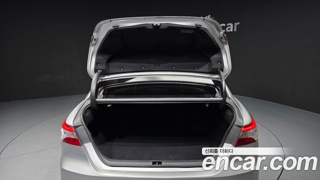 Toyota Camry 2019 — photo 20