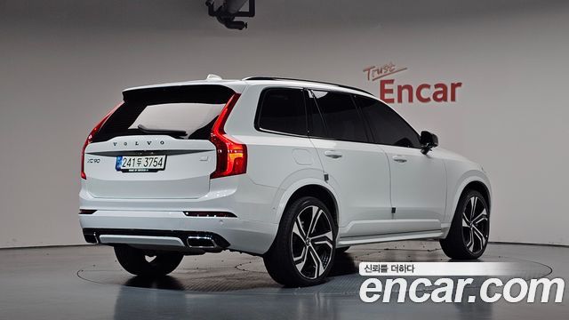 Volvo XC90 2021 — photo 2