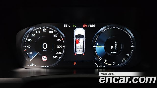 Volvo XC90 2021 — photo 11