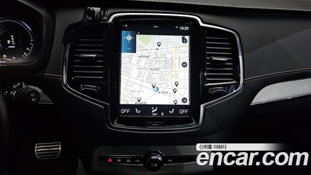 Volvo XC90 2021 — photo 20