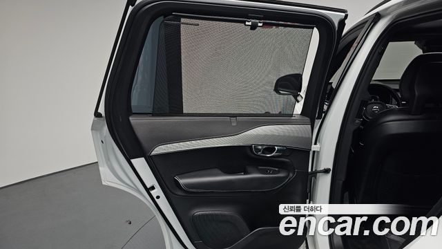 Volvo XC90 2021 — photo 15
